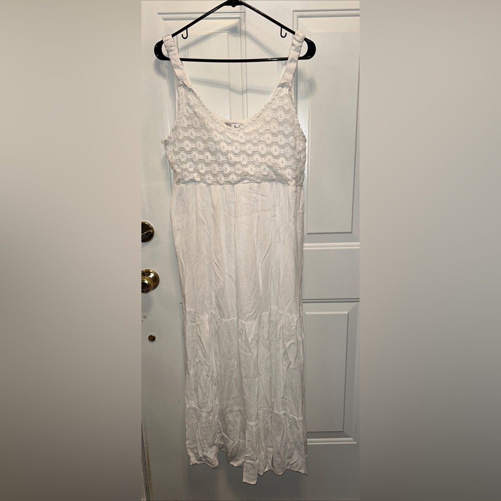 Jessica Taylor ladies one size white maxi dress NWT